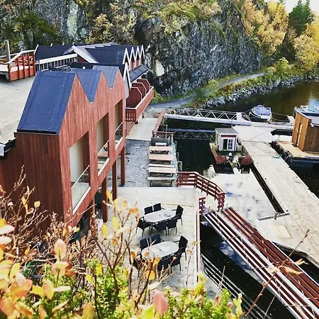 Uniqe Large Sea House 200m2 *